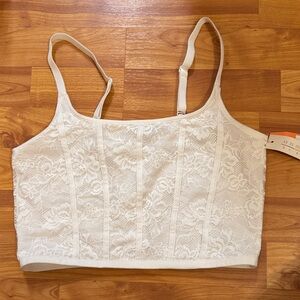 COLSIE OFF-WHITE LACE CROP TOP MEDIUM NEW WITH TAGS